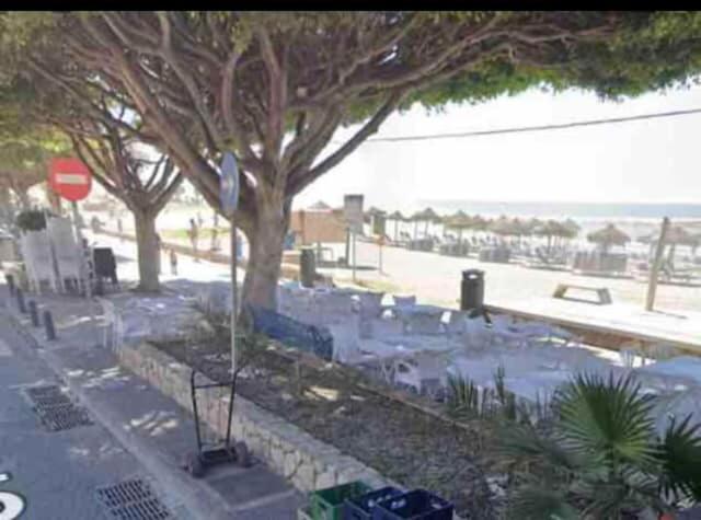 Apartamento En Primera Linea De Playa El Palo Málaga Dış mekan fotoğraf